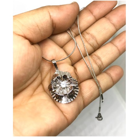 Leontin kalung untuk wanita // leontin + kalung // kalung // leontin // perhiasan // lapis emas