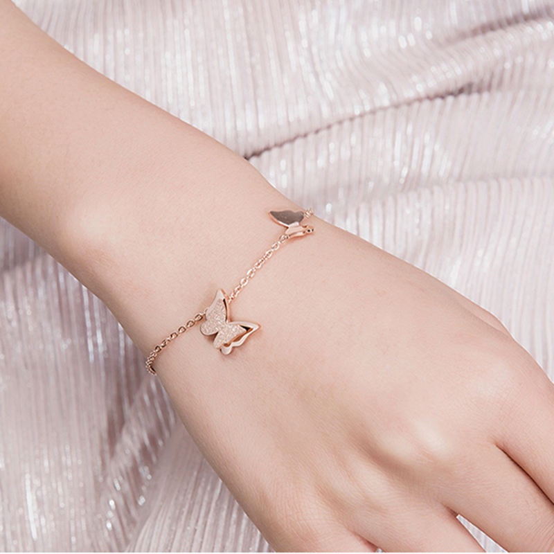 Gelang Titanium Kupu-kupu Wanita Anti Karat dan tidak luntur Emas 18k aksesoris fashion korea