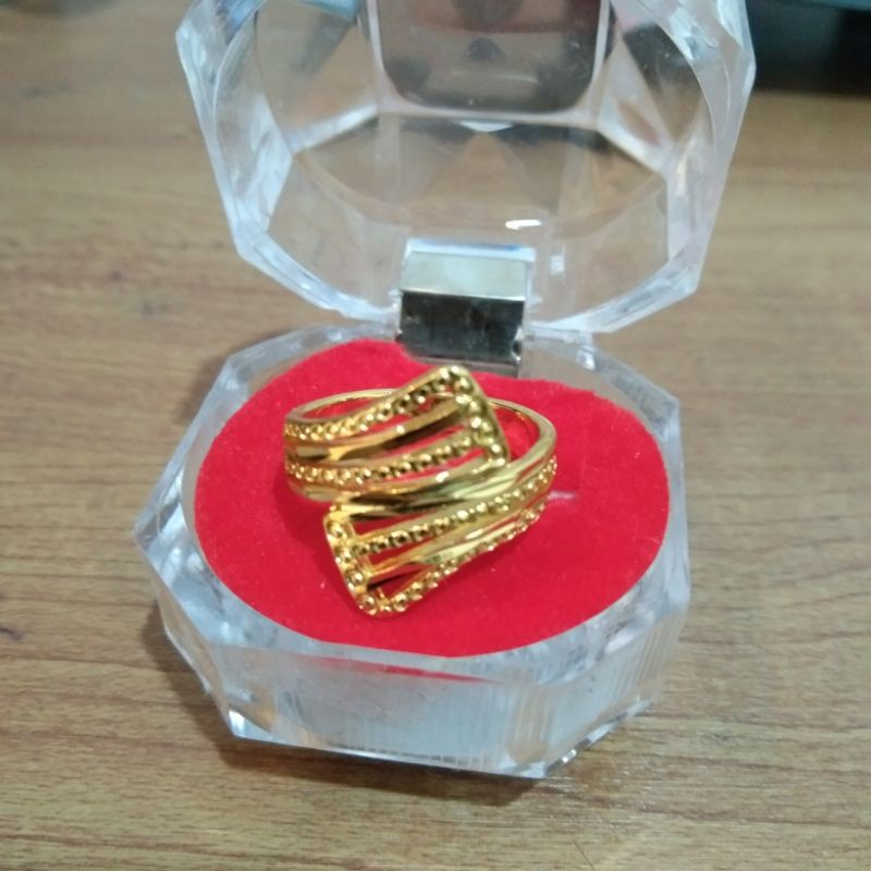 cincin dewasa bahan dasar emas muda kadar 18k berat 2,8gram