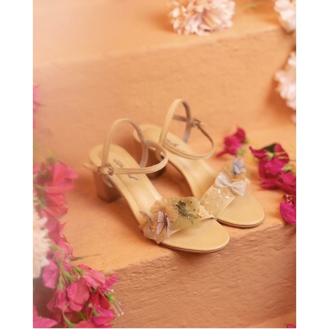 ittaherl Katnis 60mm blockheels honey size 39