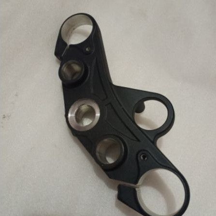 SEGITIGA ATAS YAMAHA MT25 OLD ORIGINAL SEGITIGA