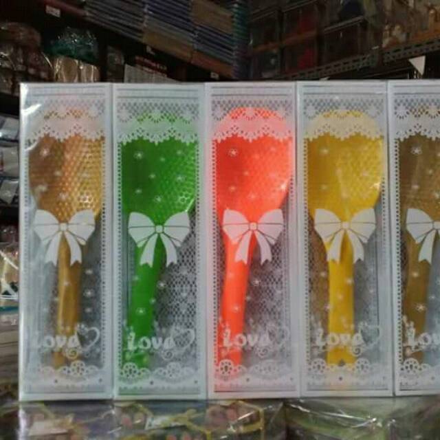 Souvenir centong nasi kayu