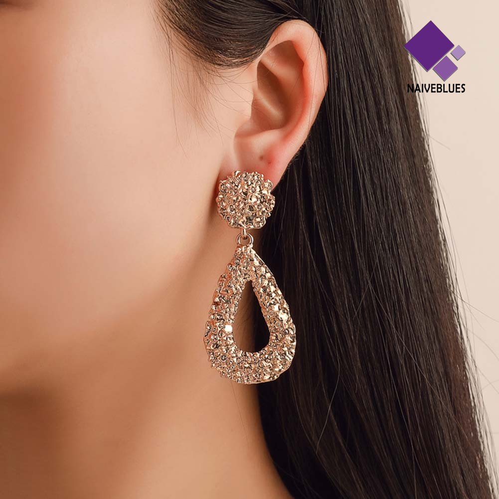 Anting Stud Desain Tetesan Air Geometris Timbul Rongga Gaya Bohemia Untuk Perhiasan Wanita