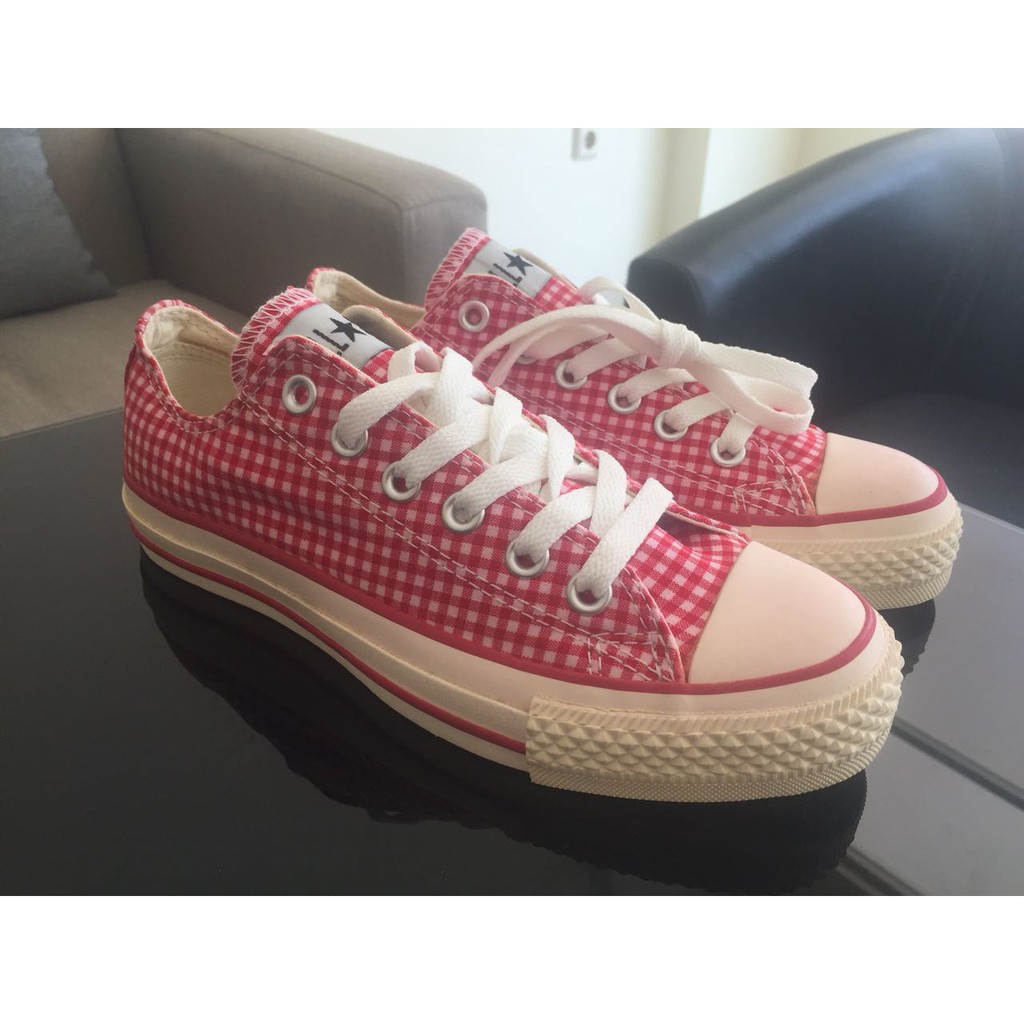Converse All Star Low Red Pink Gingham Motif Kotak Merah Sepatu Wanita