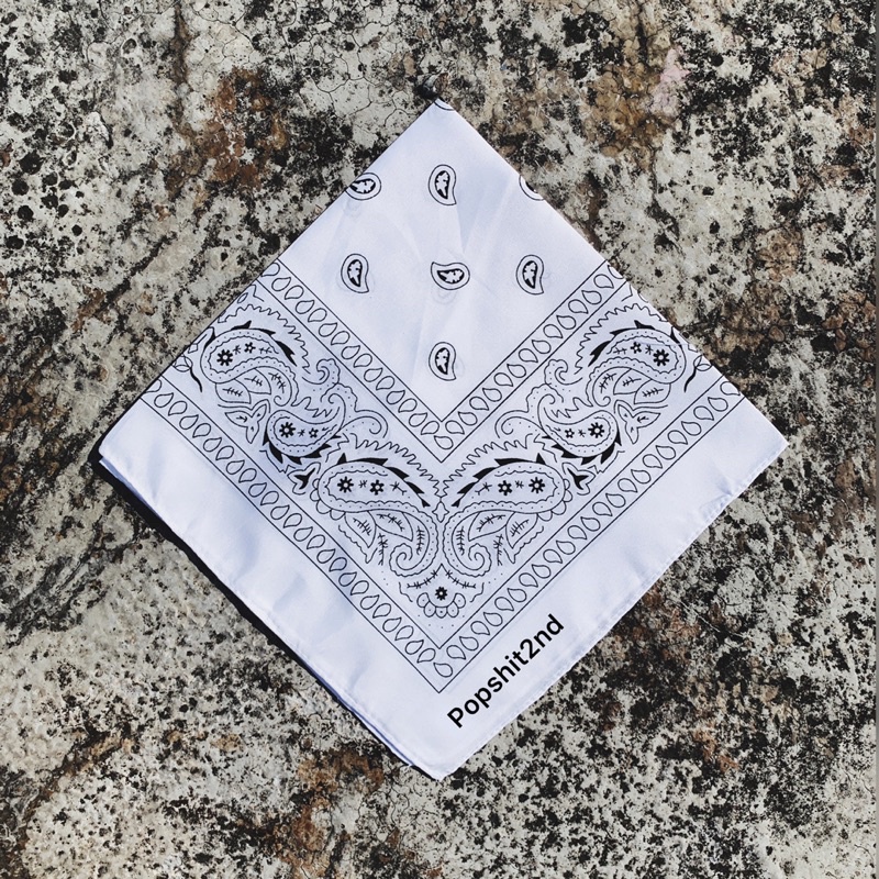 Bandana slayer warna PUTIH motif paisley