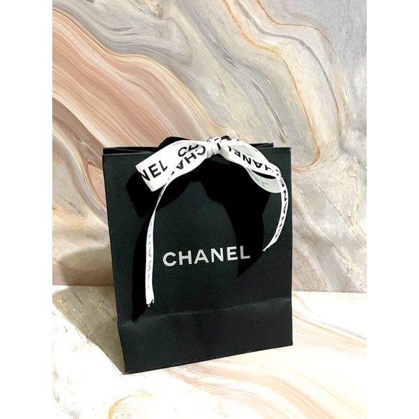 Paper Bag Chanel Hitam Untuk Parfume Size Small Pembungkus Kado