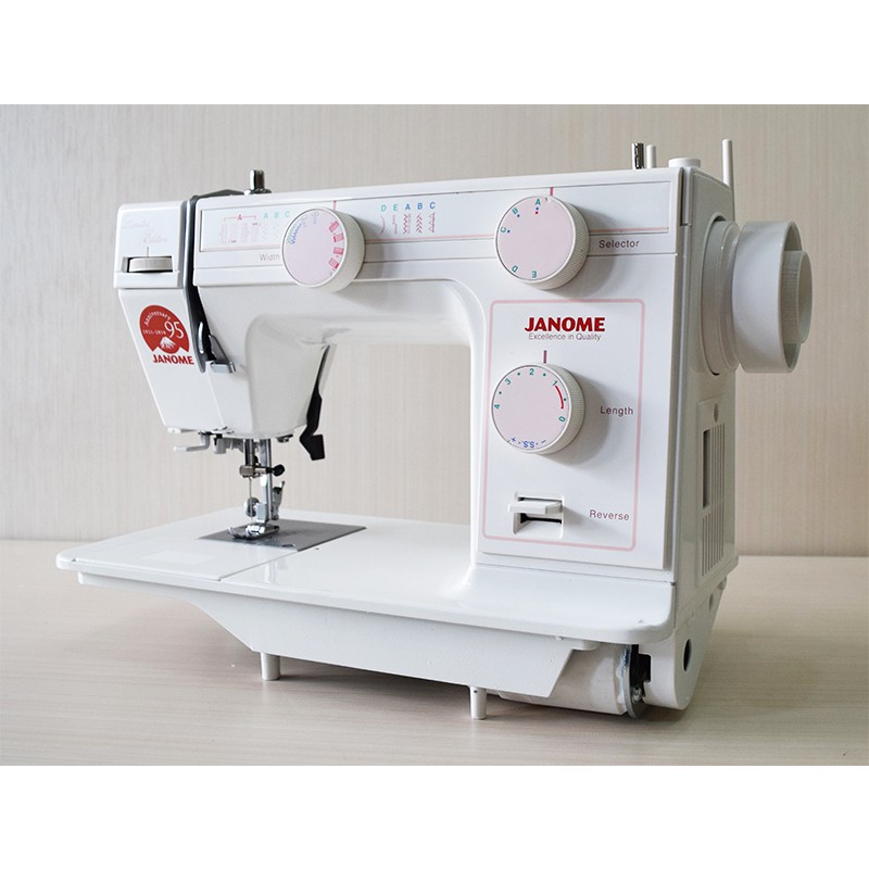 JANOME 7210 - Mesin Jahit Janome NS 7210 (Semi Portable)