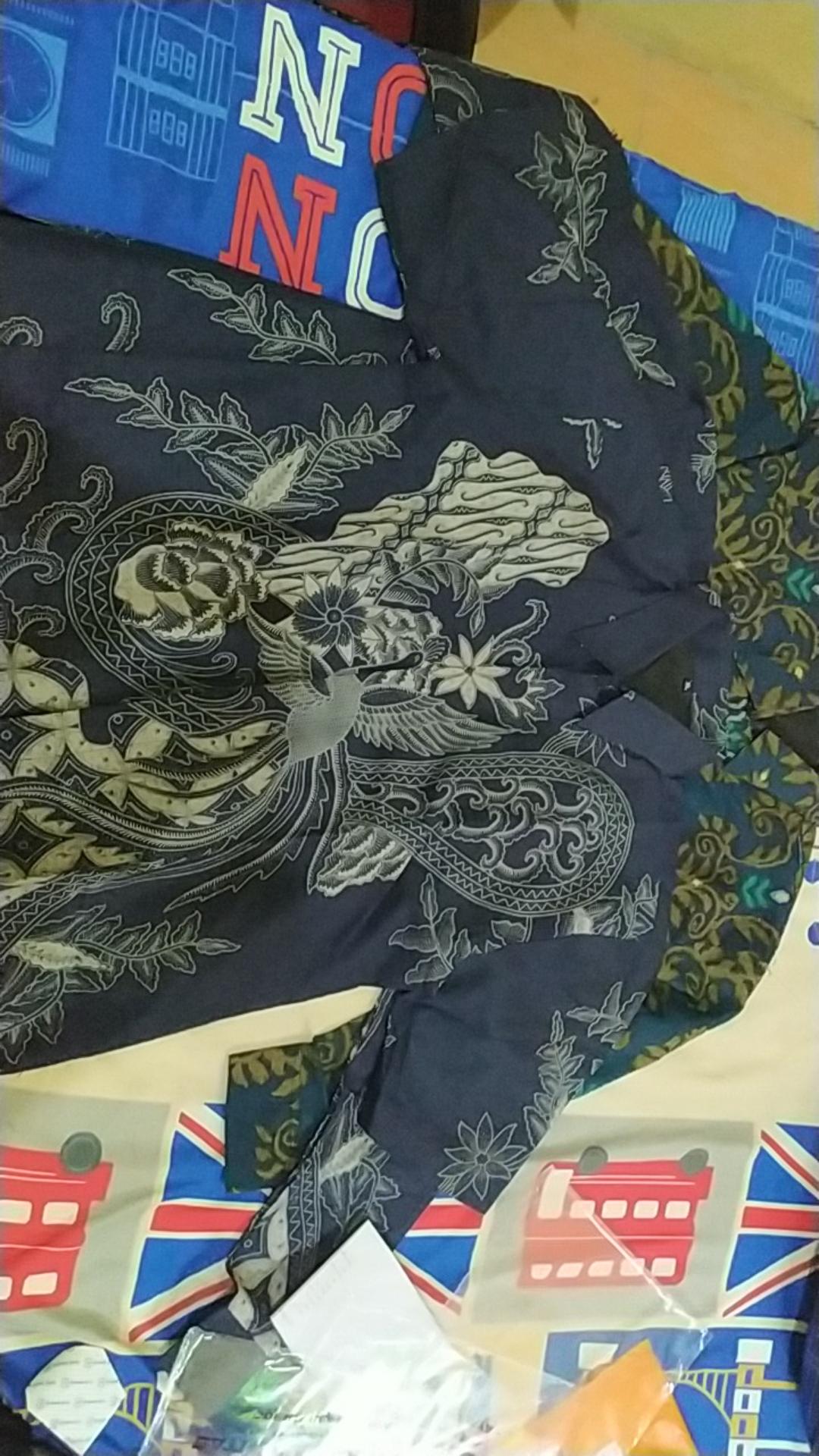 Kemeja Batik Prabu Motif Parang Peksi Dongker Bahan Katun Baturaden Halus Reguler Fit Prabuseno Solo