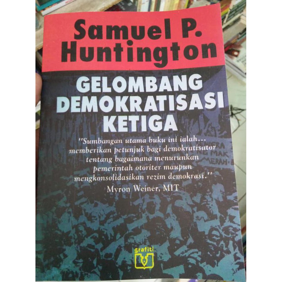 Sale Gelombang Demokratisasi Ketiga - Samuel P. Huntington
