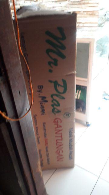 Lemari Plastik Club Gantung (harga Obral)