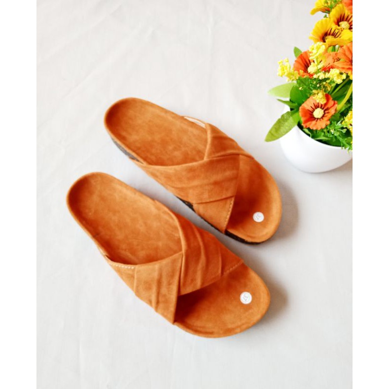 SB ~ LIPAT Sandal Birken Wanita Suede