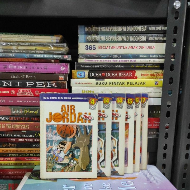 KOMIK ORIGINAL AIR JORDAN TWO EUN KEE KIM & CHUL JU AHN KOMIK BEKAS CABUTAN BOLEH BELI SATUAN LIHAT 