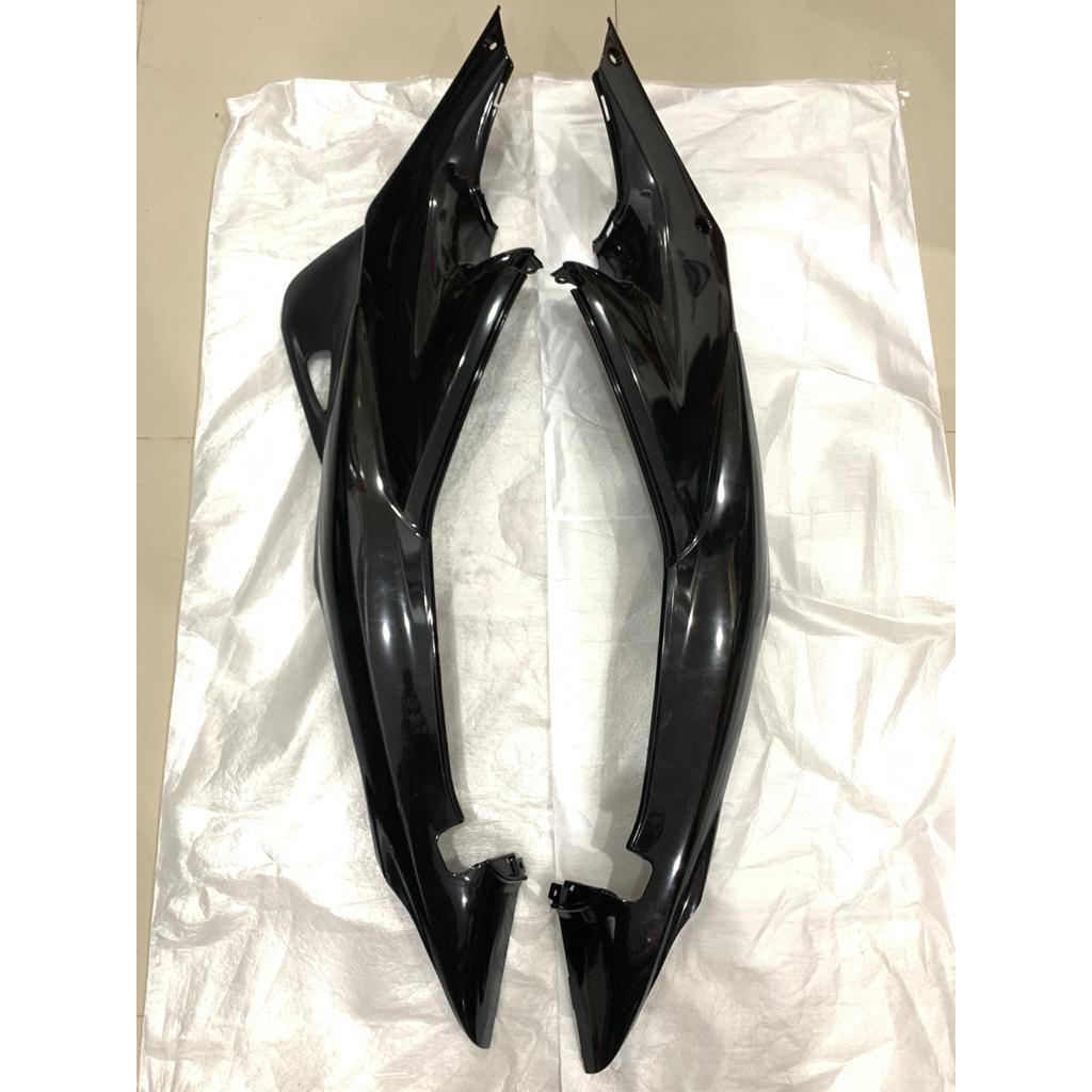 COVER BODY BELAKANG SATRIA FU 150 LAMA ASLI SUZUKI HITAM 2PC SET