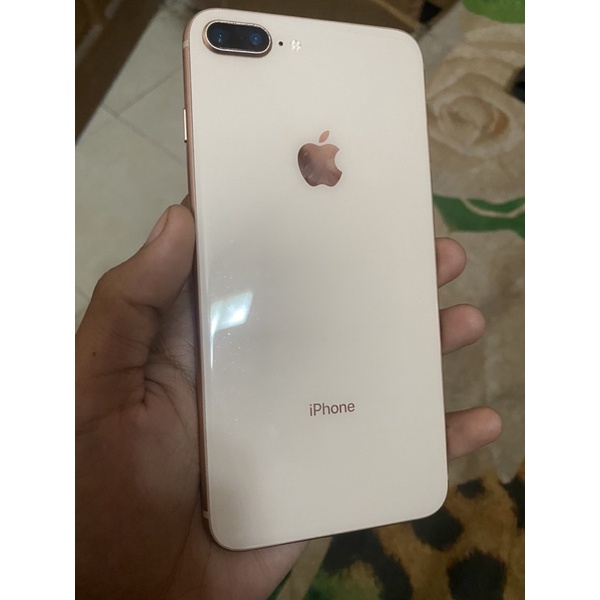 iPhone 8 Plus