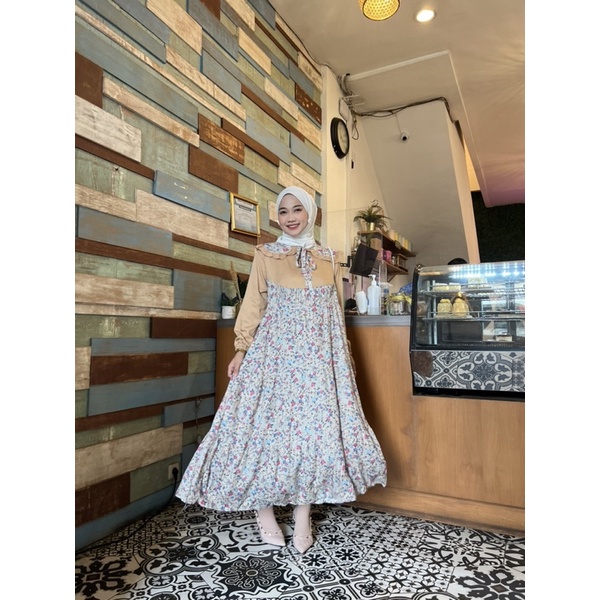 Yuki Midi Dress