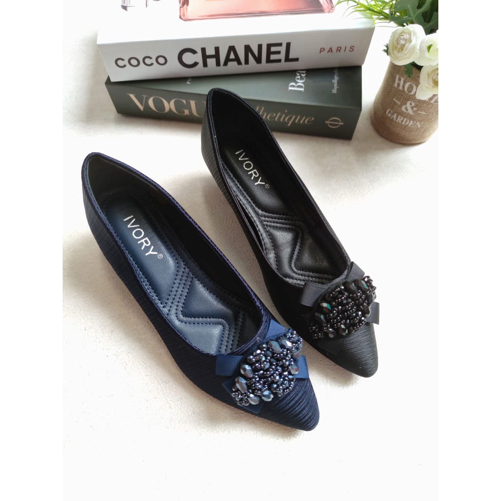 IVORY Sepatu Heels Wanita Satin X58-618