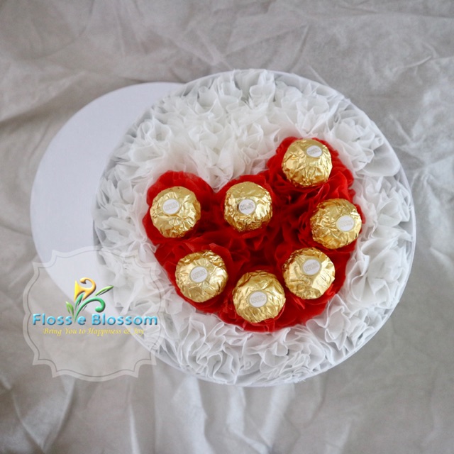 

Buke bunga coklat valentine love