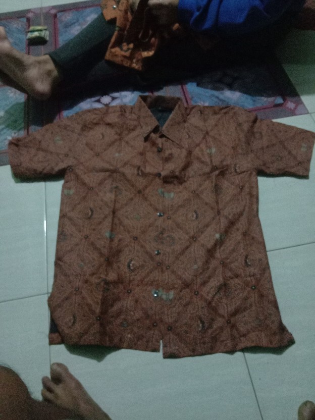 Sidomukti Sogan Pendek Kemeja Batik Pria Katun Primisima Full Furing