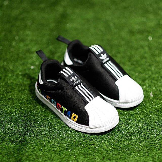 Sepatu Adidas Superstar Slip on Kids BW  statement
.