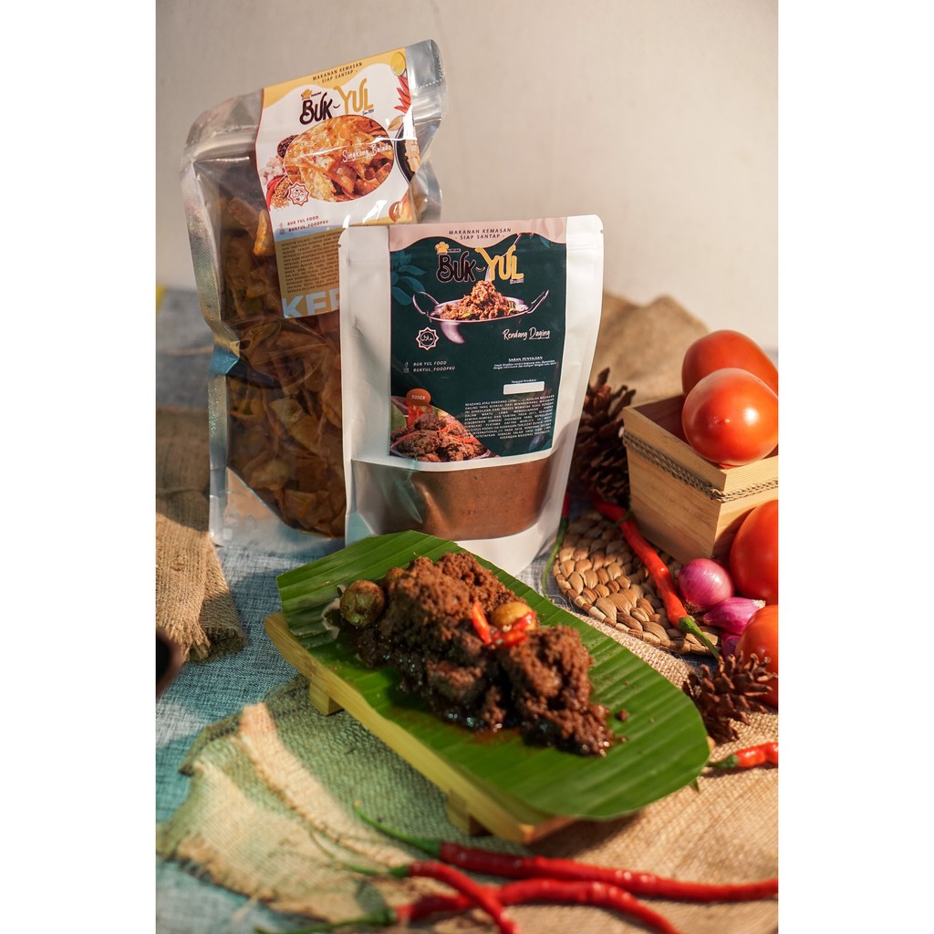 

RENDANG + KERUPUK by BUK YUL