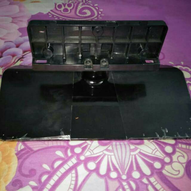 KAKI TV SAMSUNG UA32H4000AR DUDUKAN TV SAMSUNG UA 32H4000 STAND TV 32-2