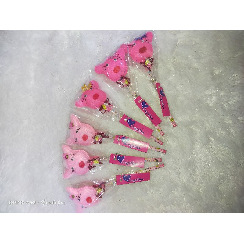 

Pensil hellokitty flanel