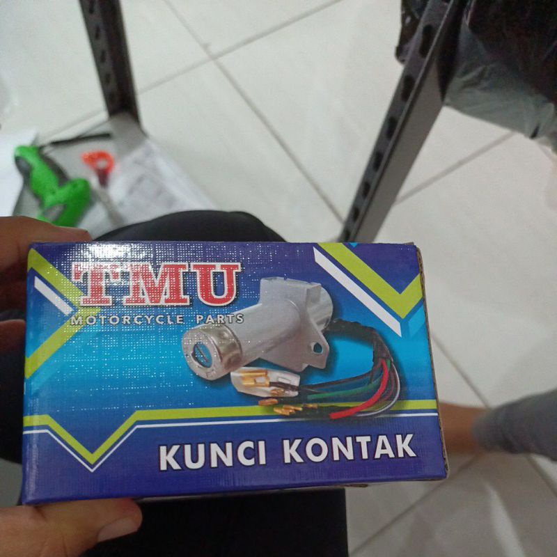 Kunci Kontak KEY SET semua Motor FORCE 1 Shogun Smash Grand Supra Sup fit grand suprax 125 Jupiter Z Scoopy SUPRAFIT new merk TMU Federal KHK ALAT PENGUNCI KEYSET FIS FIZ FORCE1 SMES GREN GN5 SMAS SMESH FISR R JUP JUPI JUPZ JUPIZ JUPZ SUPRAX125 sadel-Shogun