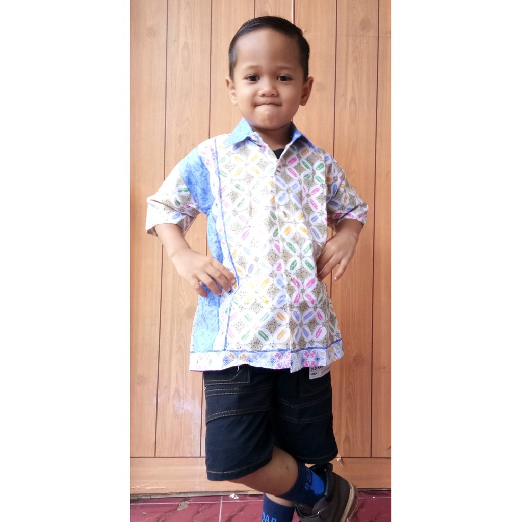 kemeja hem batik anak bahan katun warna biru BAL20
