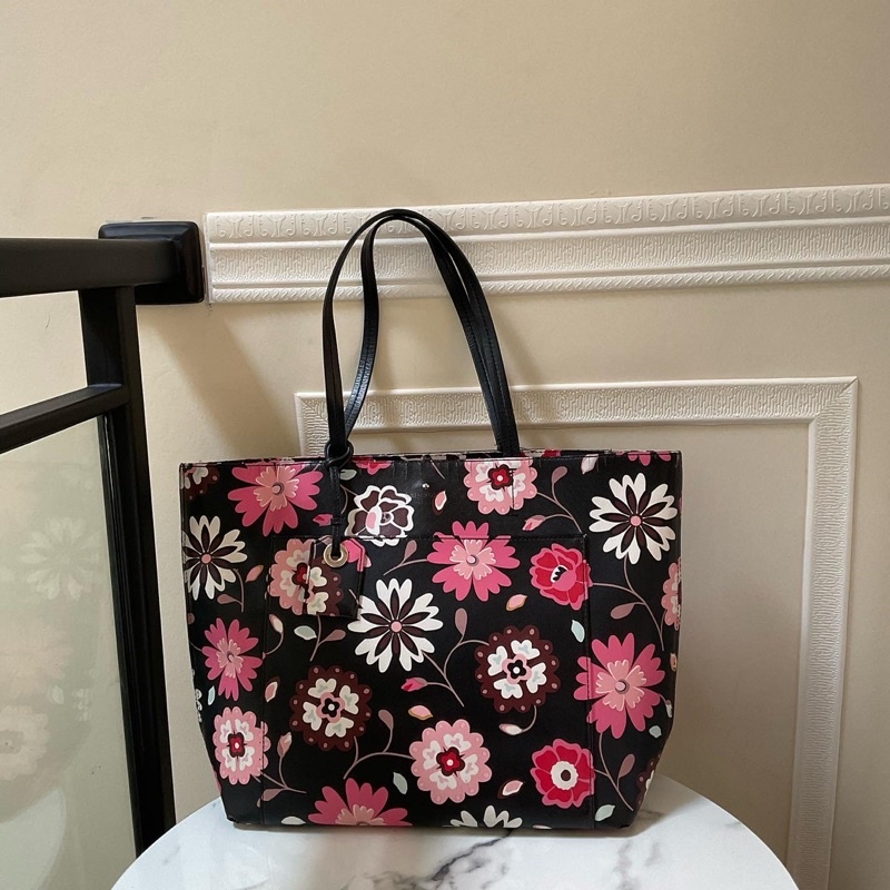 tote coach KS flower