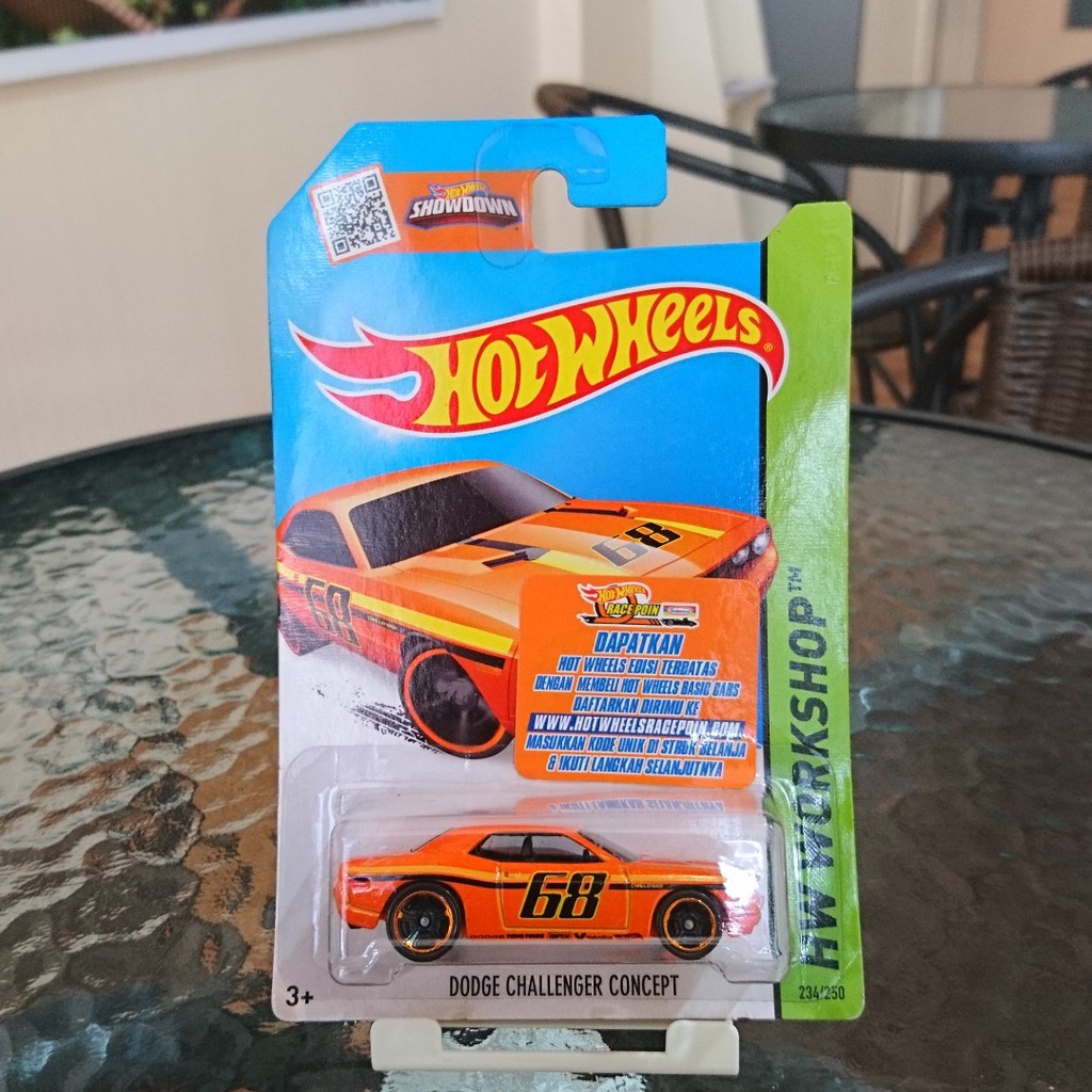 Diecast Hotwheels Dodge Challenger Concept