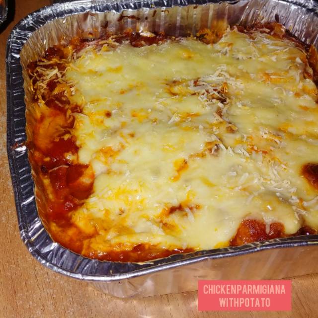 

CHICKEN PARMIGIANA WITH POTATO