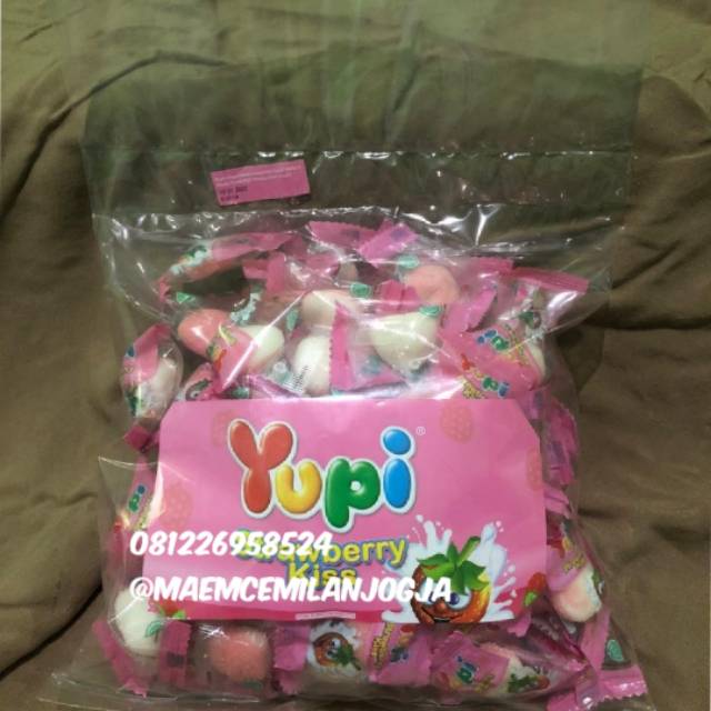 

Yupi Strawberry Kiss 250 gr