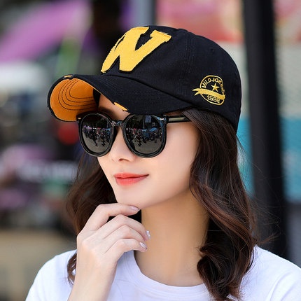 Topi Baseball Bahan Katun Denim Motif Bordir Gaya Retro Untuk Pria Dan Wanita