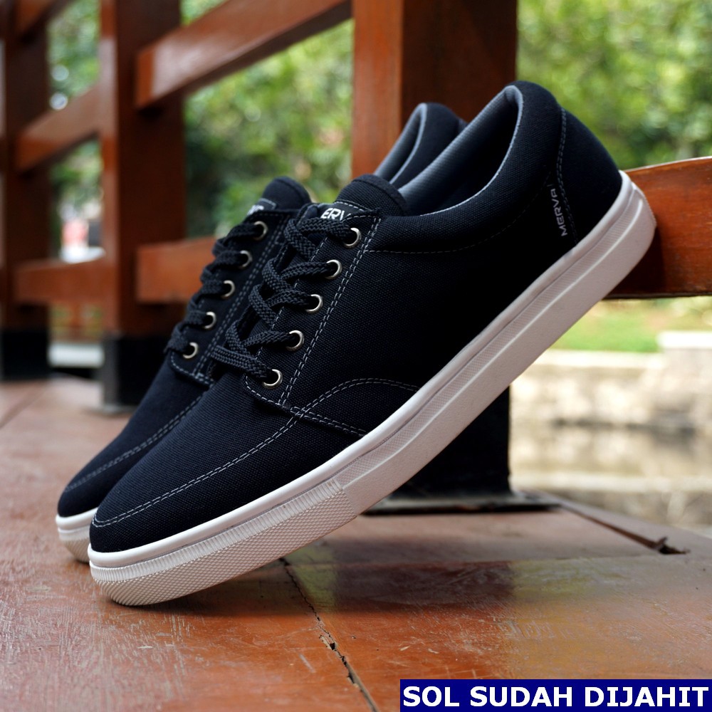 MERVA Sepatu Sneakers Pria Black/White M0804-C0099