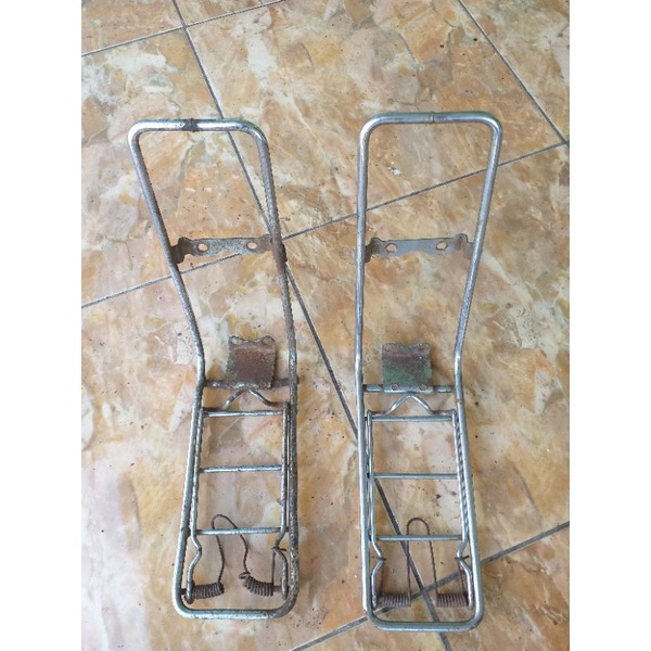 rak jepit depan yamaha V80 ori