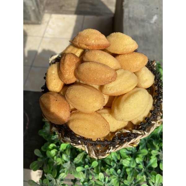 

BOLU JADUL BOLU KETAPANG CITARASA PAS BUAT OLEH OLEH