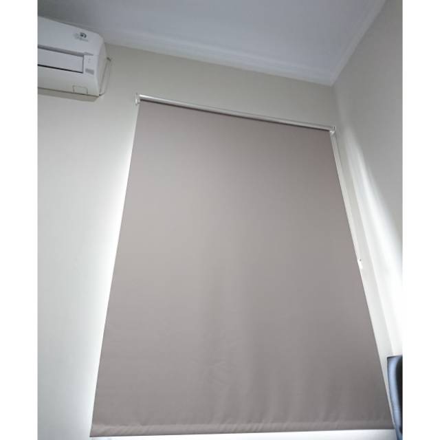 Jastip tirai gulung / gorden roller blind black out informa