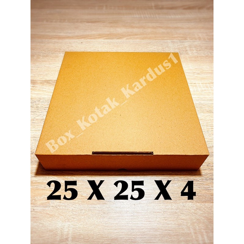 

box kotak kardus karton 25x25x4