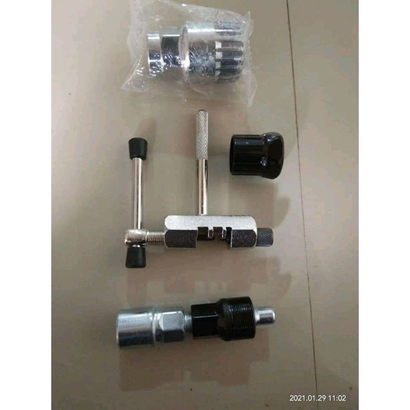 Alat Bantu Reparasi Sepeda Dan Kunci stel ruji