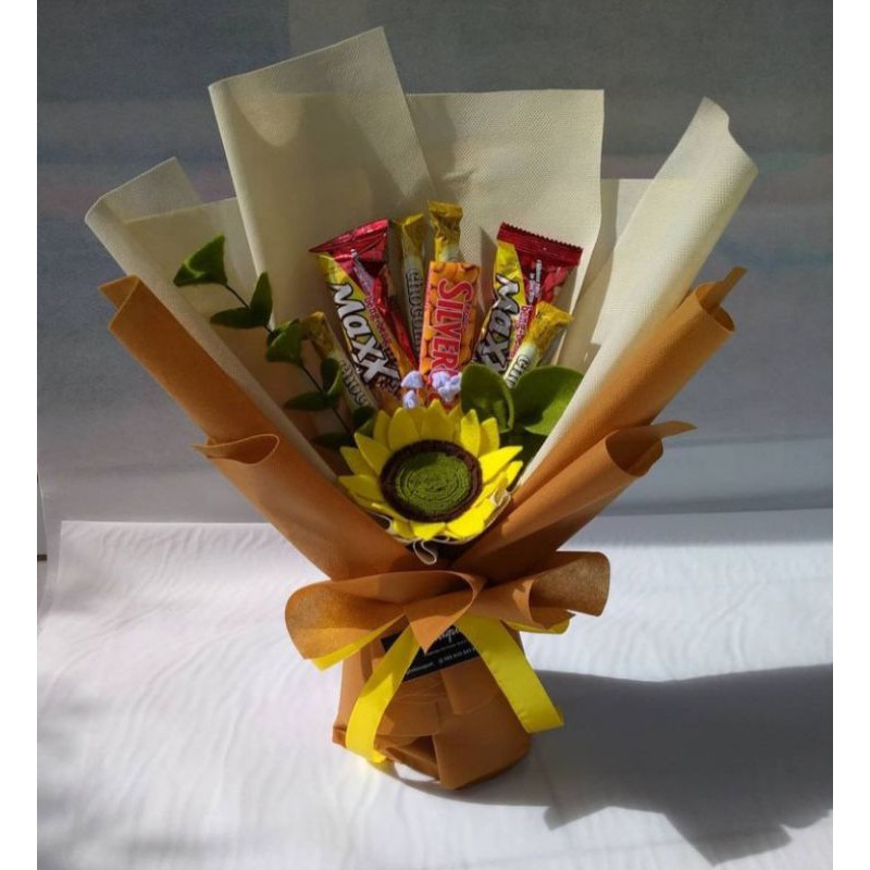 Buket Coklat Silverqueen / Buket Coklat / Buket Wisuda / Buket Bunga