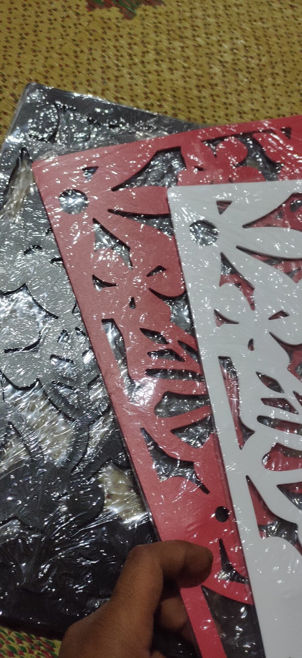 Penyekat Ruangan 1 Set Isi 4