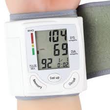 Tensimeter Digital / Tensi meter Tangan Alat Ukur Tekanan Darah Akurat