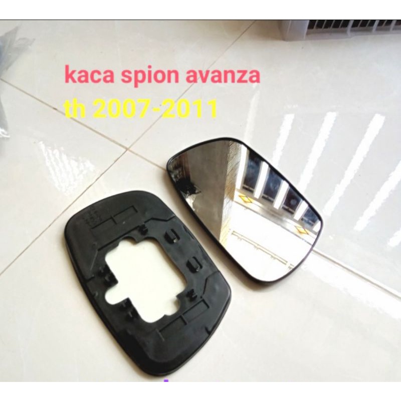 Kaca spion Avanza