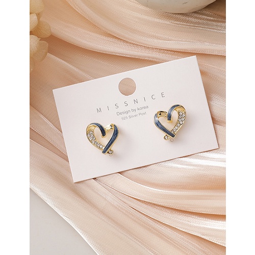 LRC Anting Tusuk Fashion Twisted Love Diamond Alloy P3334X