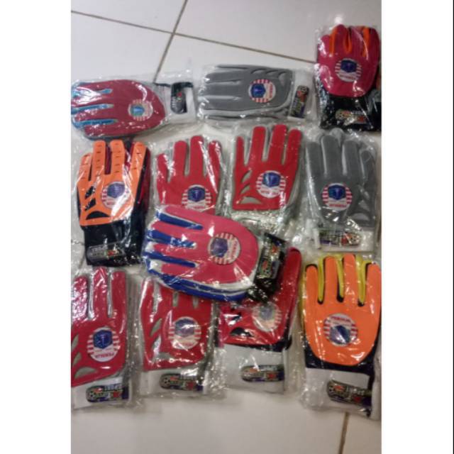 Sarung tangan kiper anak club bola persija