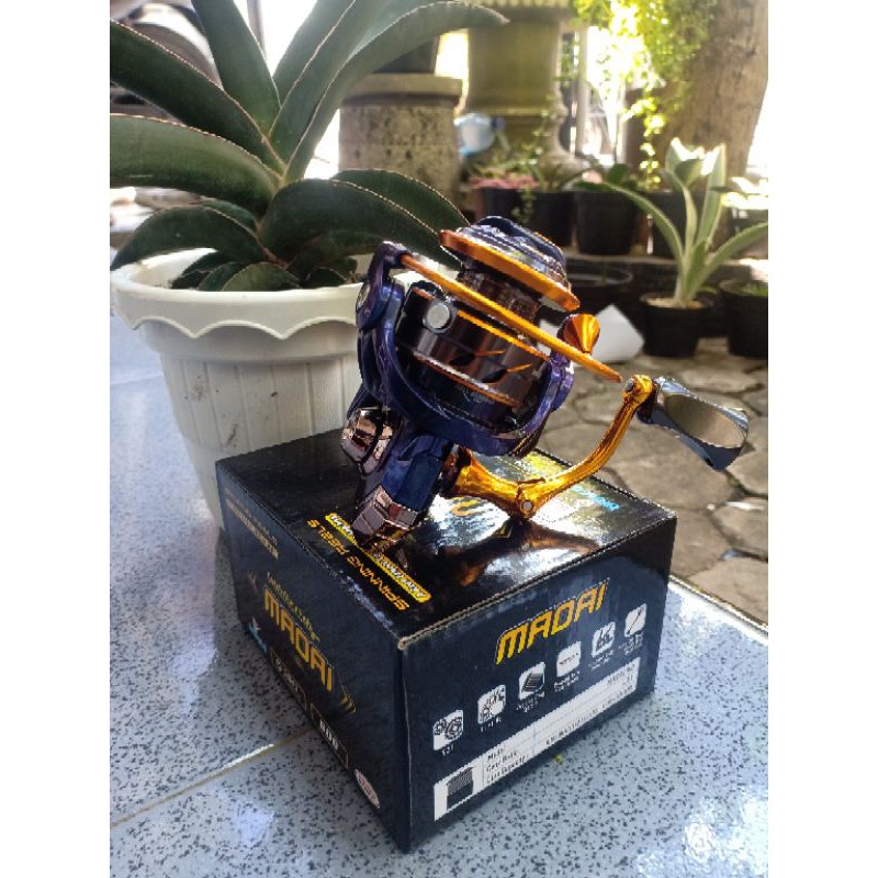 Reel Indigo Madai 800