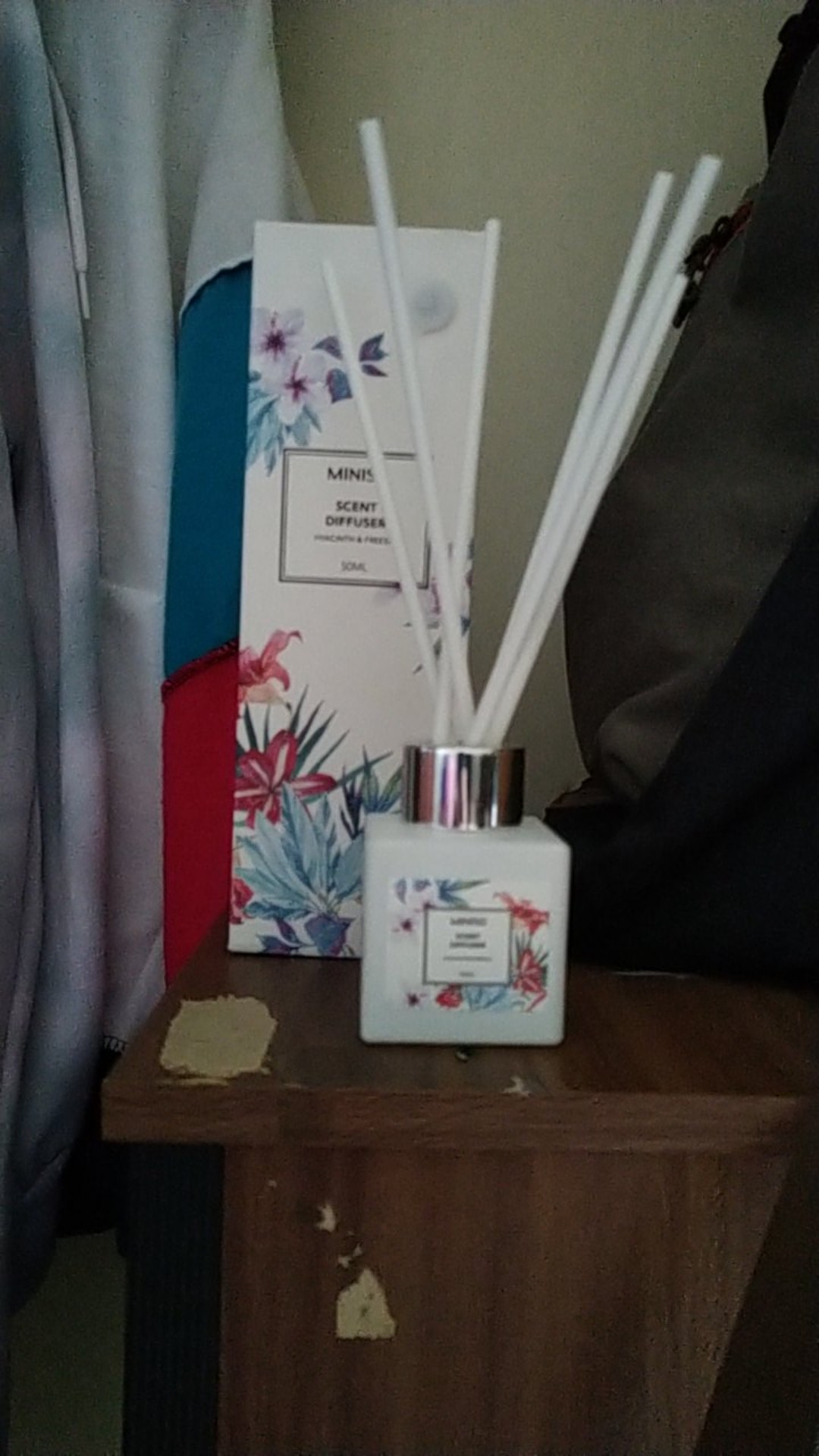 Miniso  Beauty Sewangi Pewangi Ruangan Diffuser Aromatherapy Pengharum Bunga 50ml