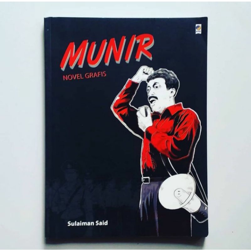 MUNIR Novel Grafis