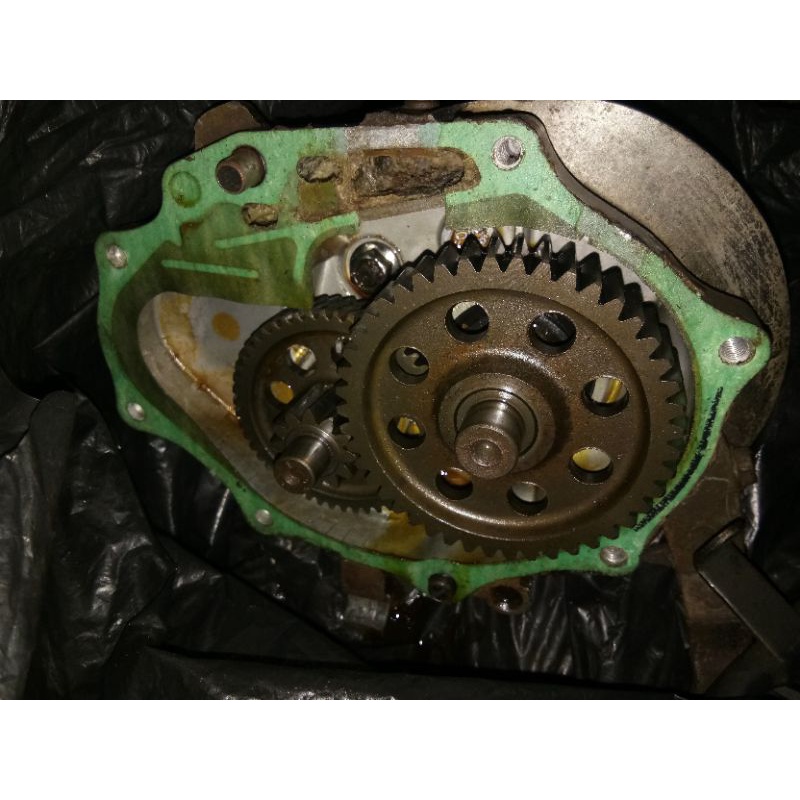 GIGI RASIO 1 SET TINGGAL PASANG NO BUNYI KONDISI MULUS BARANG ORIGINAL UNTUK BEAT KARBU SCOOPY SPACY