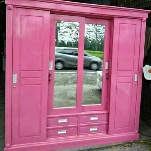 Lemari pakaian cat duco pink